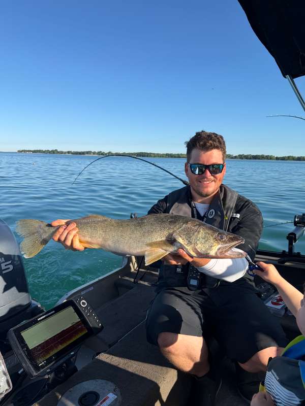 30” walleye